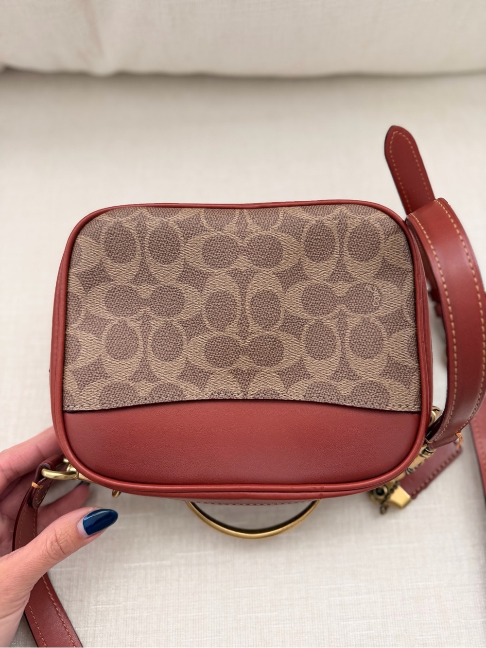 Coach Signature Canvas Crossbody - Picture 4 of 9